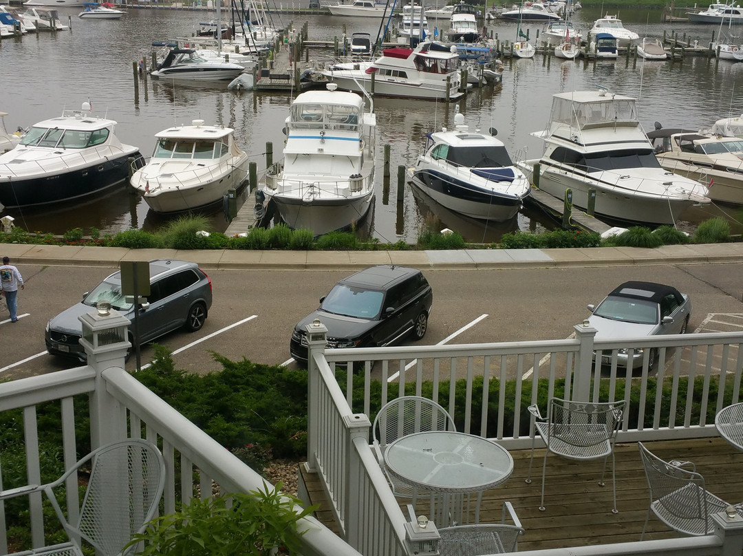 Carriage House at the Harbor主图