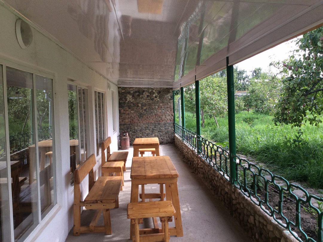 Askar and Tamara Guesthouse