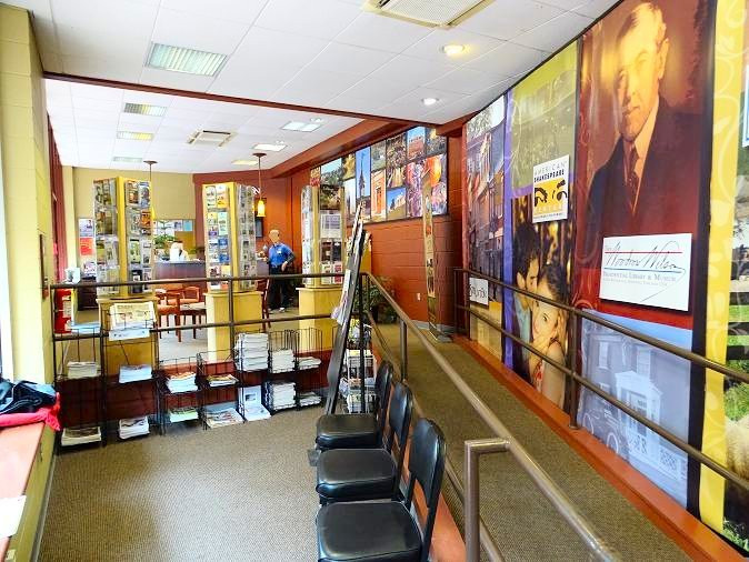 Staunton Visitor Center-斯汤顿必去景点