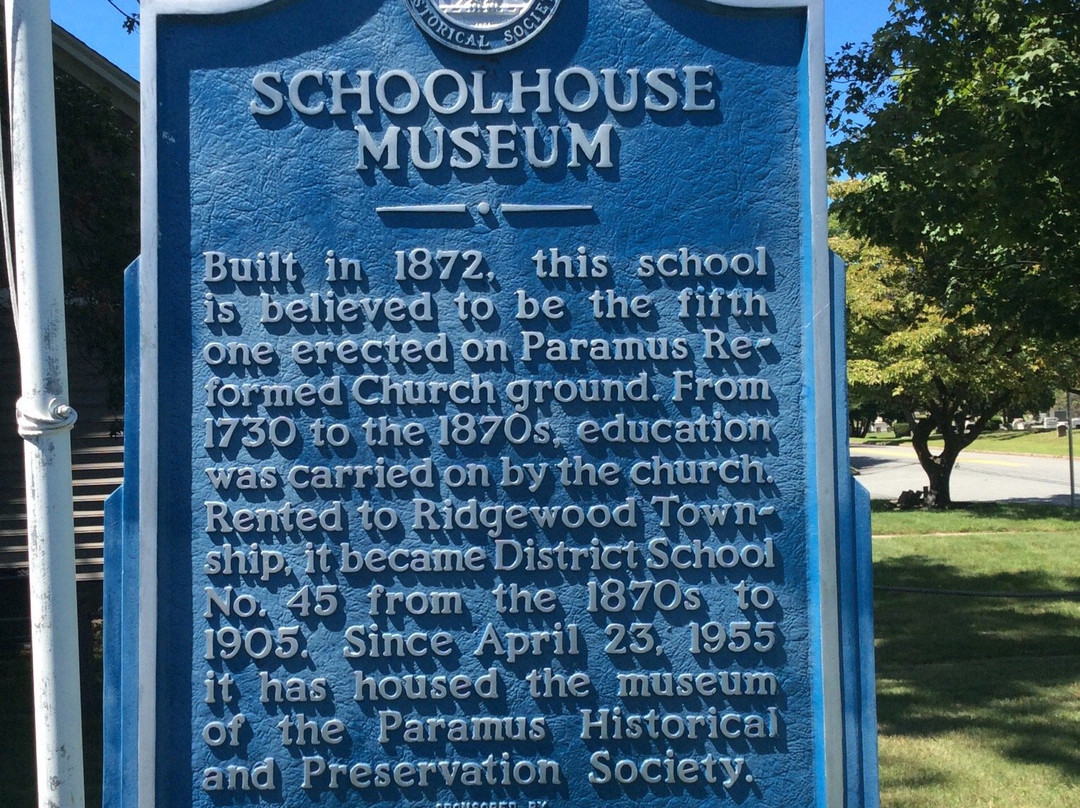 Schoolhouse Museum景点图片