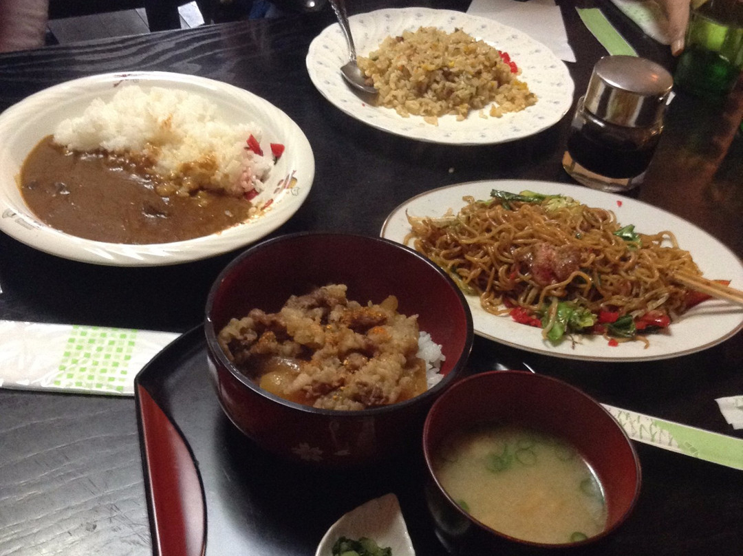 やかた