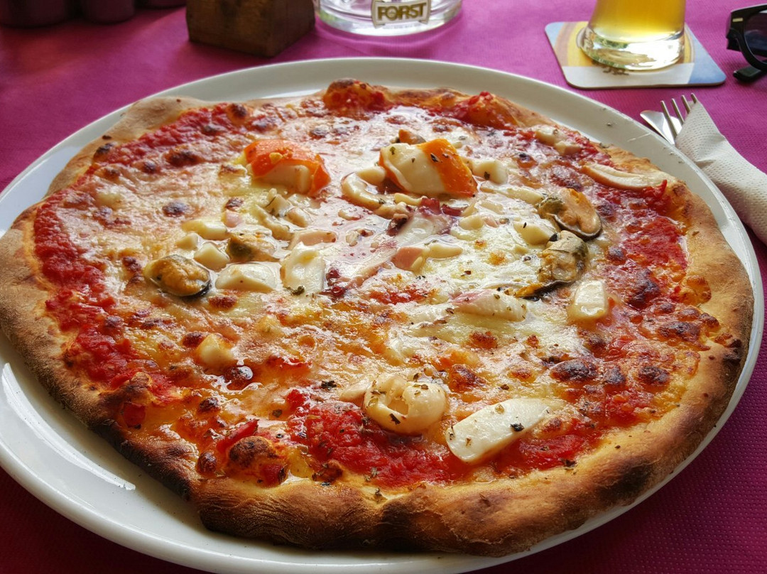 Plaus餐馆和美食-Pizzeria Alpenblick