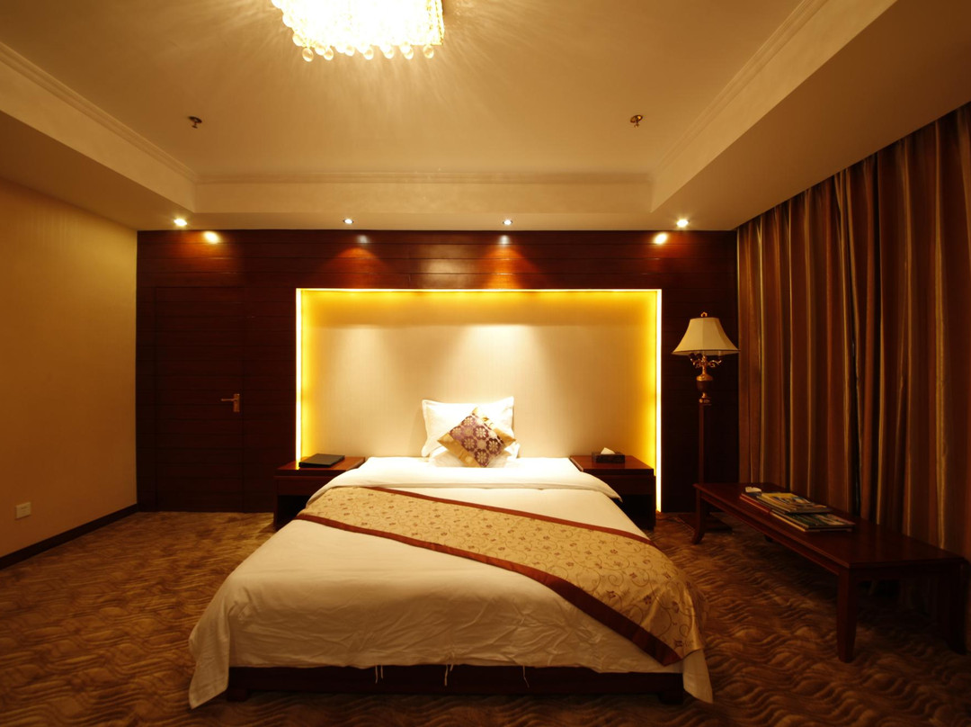 怒江大酒店主图