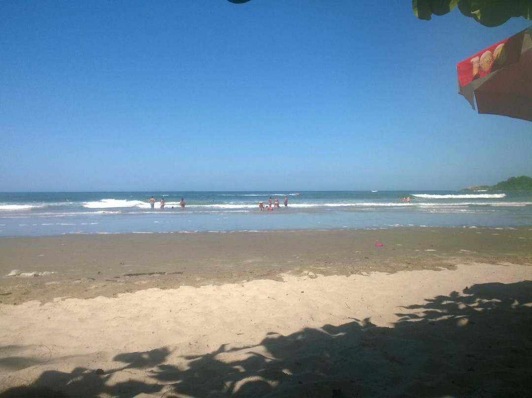 Praia do Pinheiro-瓜鲁雅必去景点