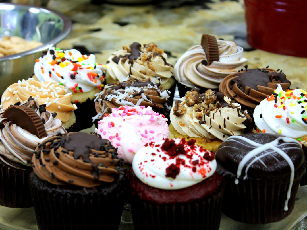 Pinecraft餐馆和美食-Cakes by Ron