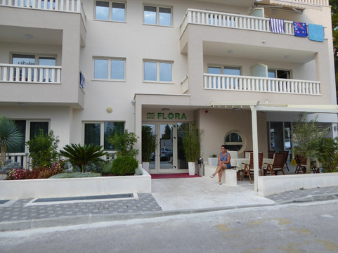 Aparthotel Flora Tucepi主图