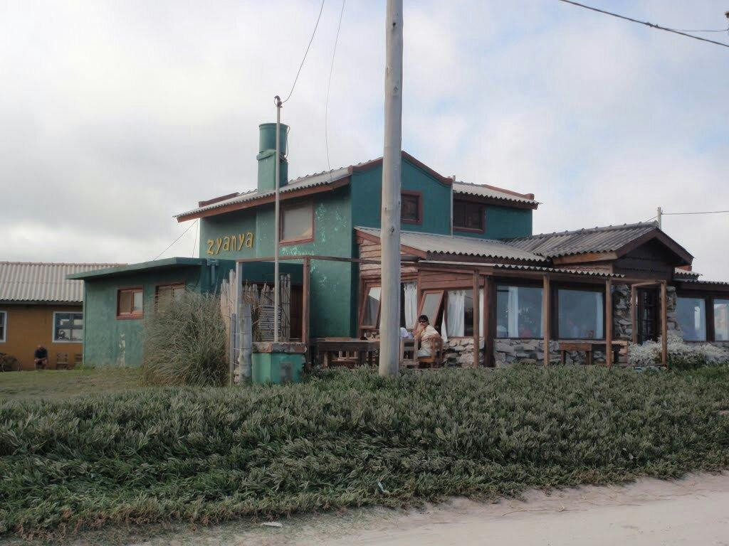 Mar Chiquita餐馆和美食-Zyanya