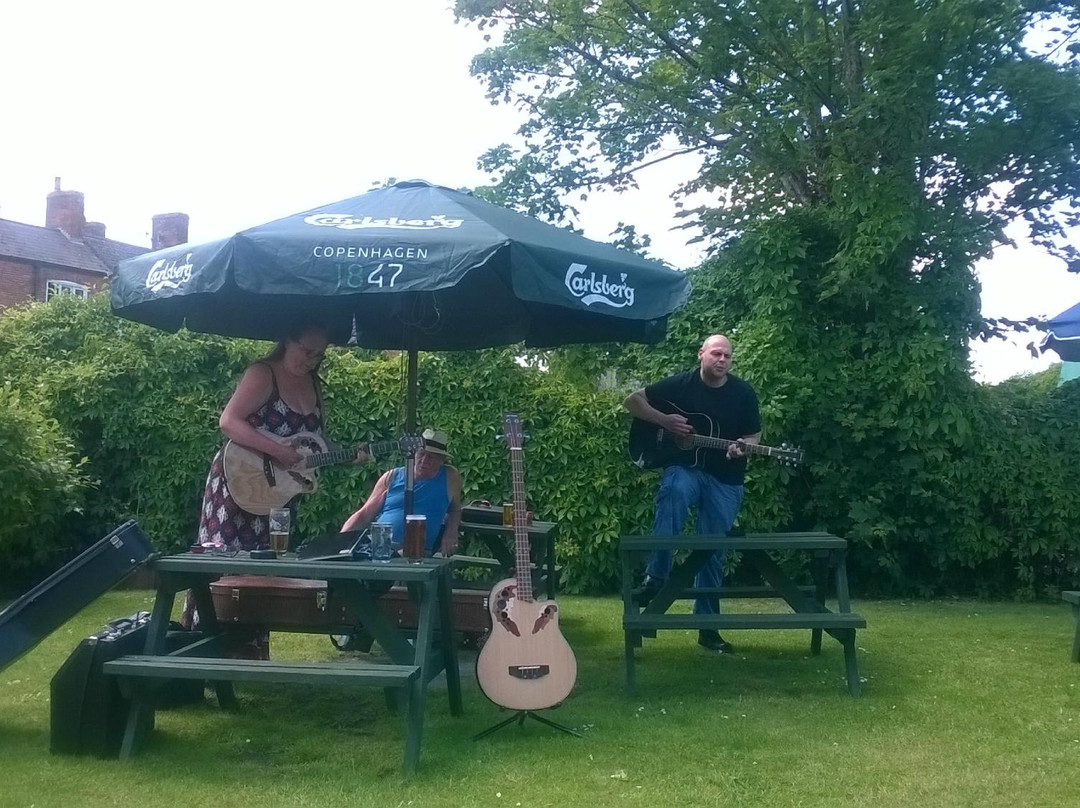 British Lion-迪韦齐斯必去景点