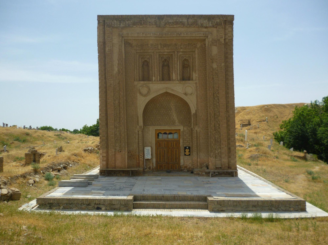 Arab-Ata Mausoleum-Tim必去景点