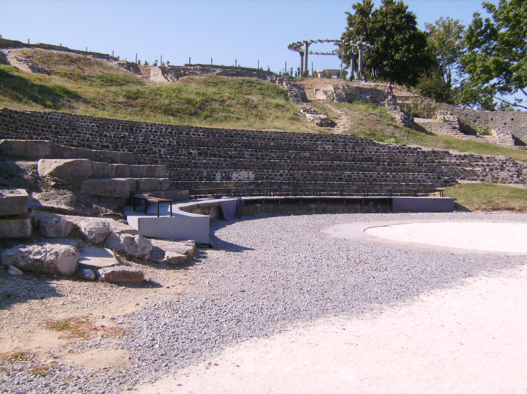 Site archélogique d'Alba-la-Romaine景点图片