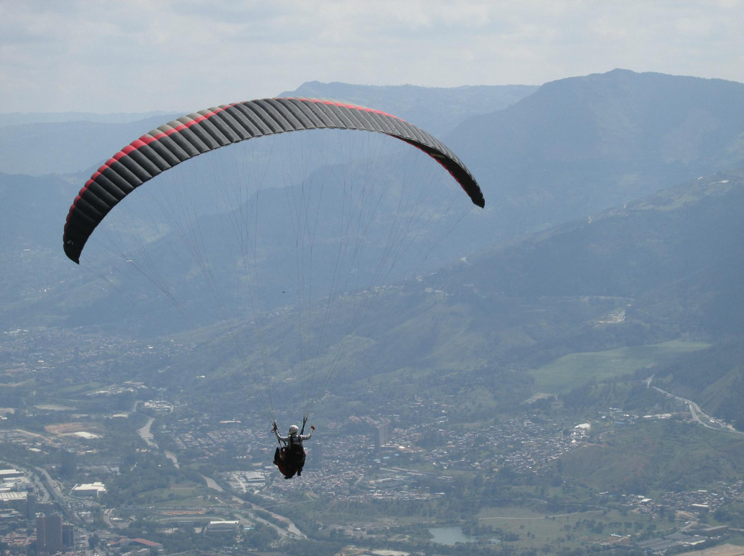 Paragliding Medellin景点图片
