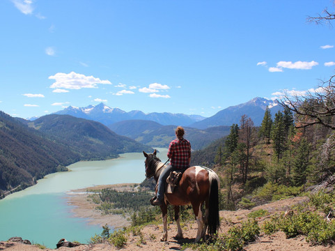 Chilcotin Holidays-Gold Bridge必去景点