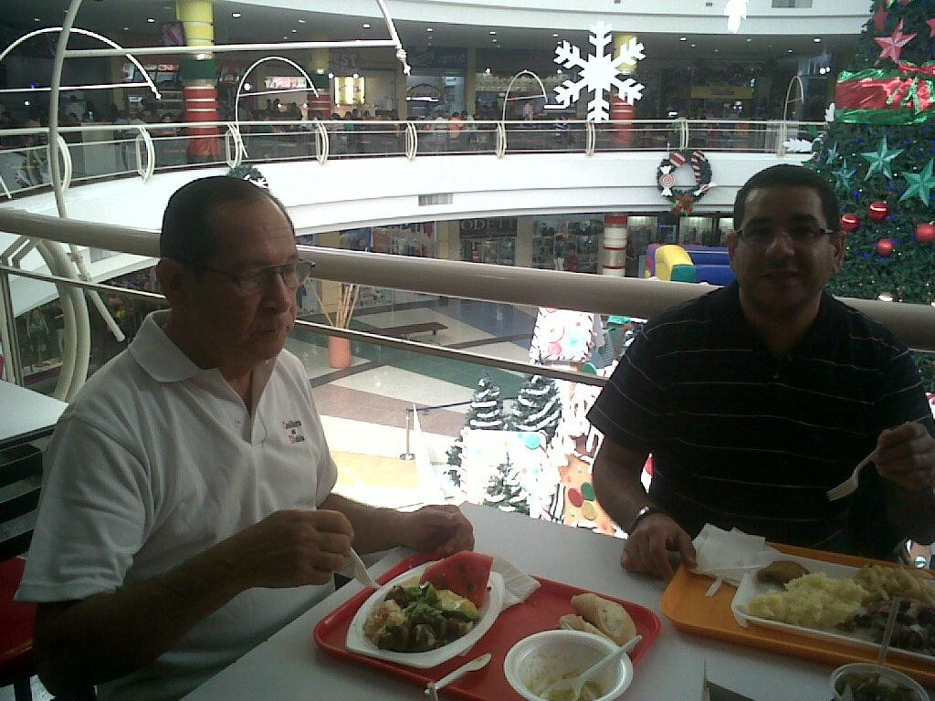 Ciudad Comercial Llano Mall景点图片