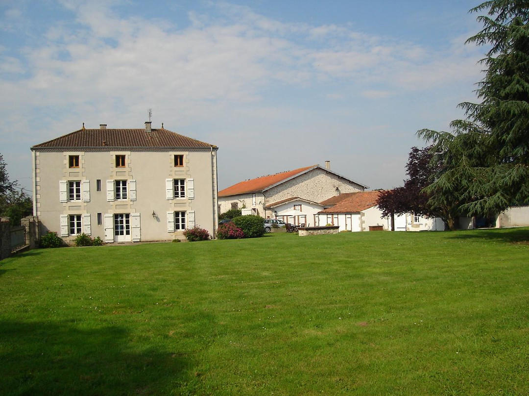 Saint-Martial-sur-Isop旅游攻略图片