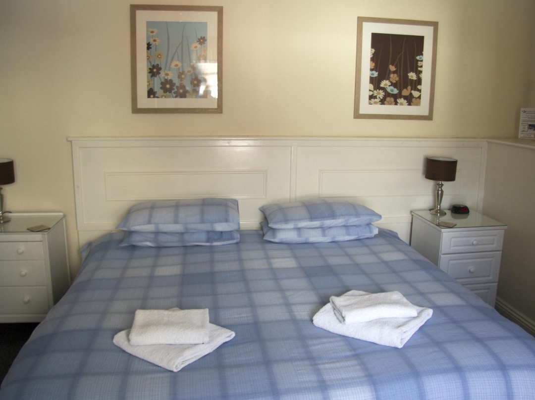 Cosgrove Guest House