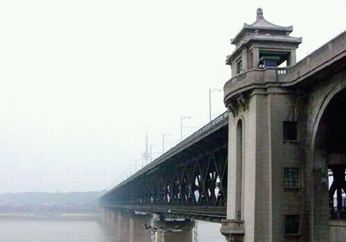 武汉长江大桥-武汉市必去景点