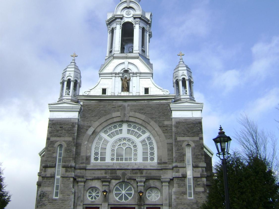 Sommet Saint-Sauveur-Saint Sauveur des Monts必去景点