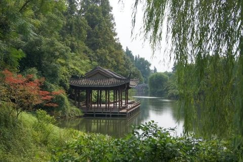 杨公堤-杭州市必去景点