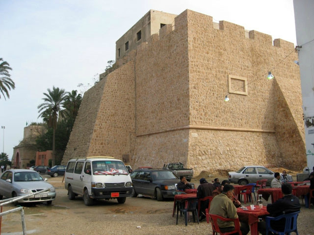 Tripoli's Red Castle (Assai al-Hamra)-黎波里必去景点