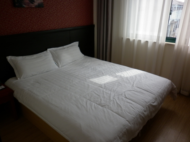 格林豪泰智选酒店(上海国家会展中心嘉怡路地铁站店)-客卧