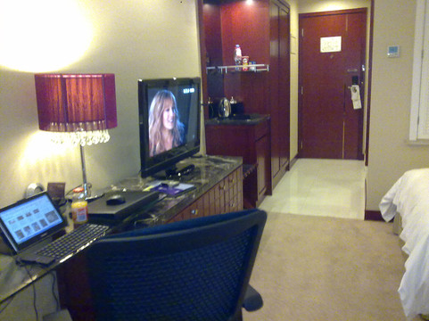 海口明光胜意大酒店（高铁东站龙湖天街店）主图