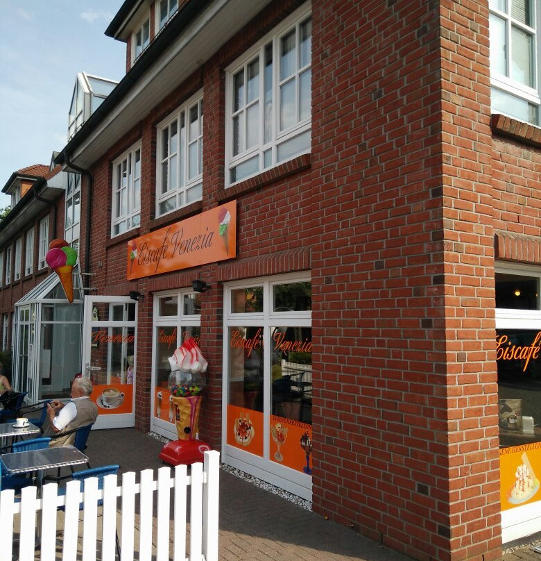 Toppenstedt餐馆和美食-Eiscafe Venezia