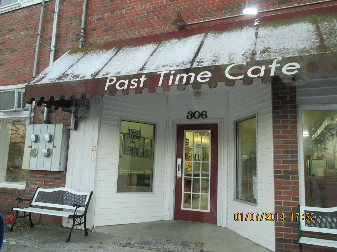 Crab Orchard餐馆和美食-Past Time Cafe