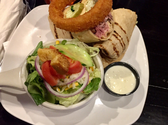 皮斯卡特维餐馆和美食-Gabriele's Bar and Grill