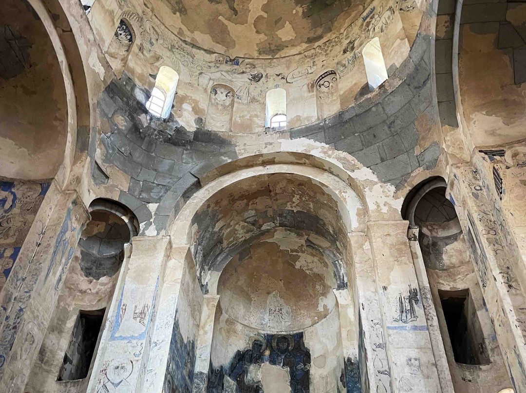 Holy Cross Church-Van必去景点