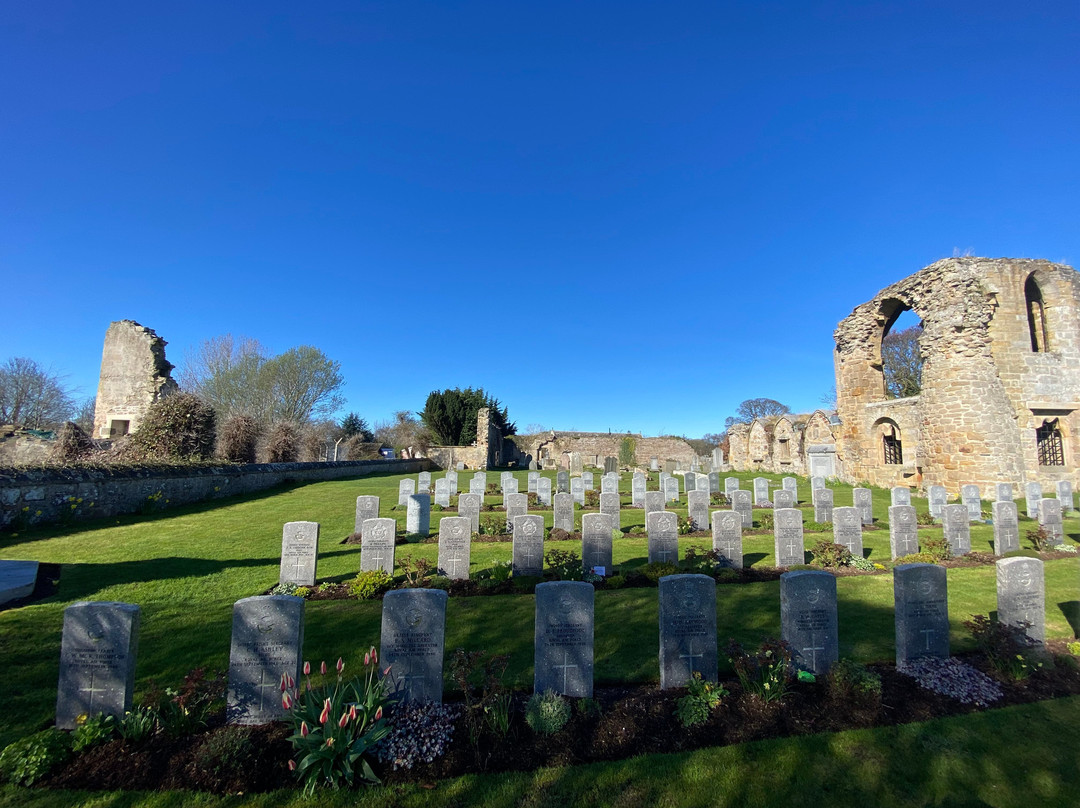 Kinloss Abbey-Kinloss必去景点