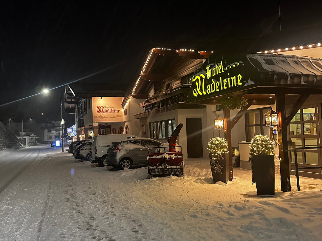 玛德琳酒店主图