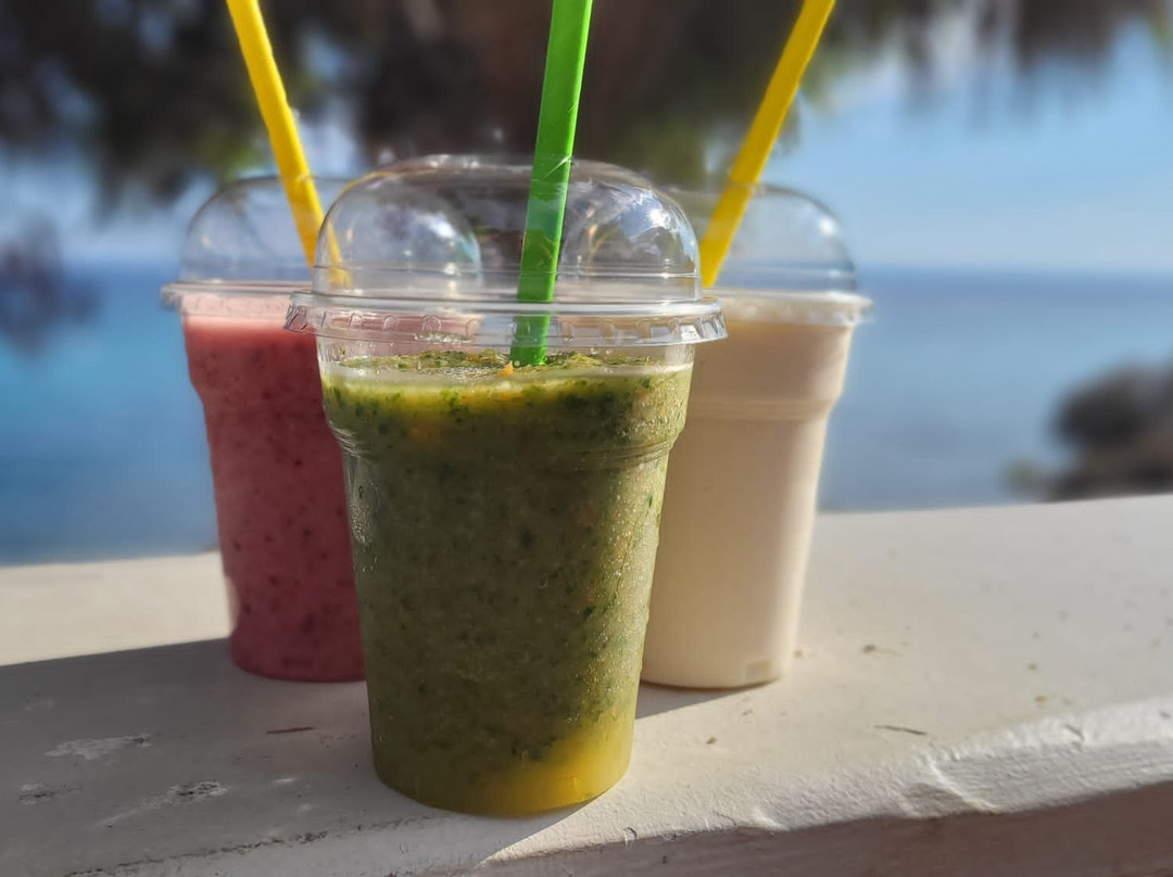 Isla Beach Bar-Nikiti必去景点