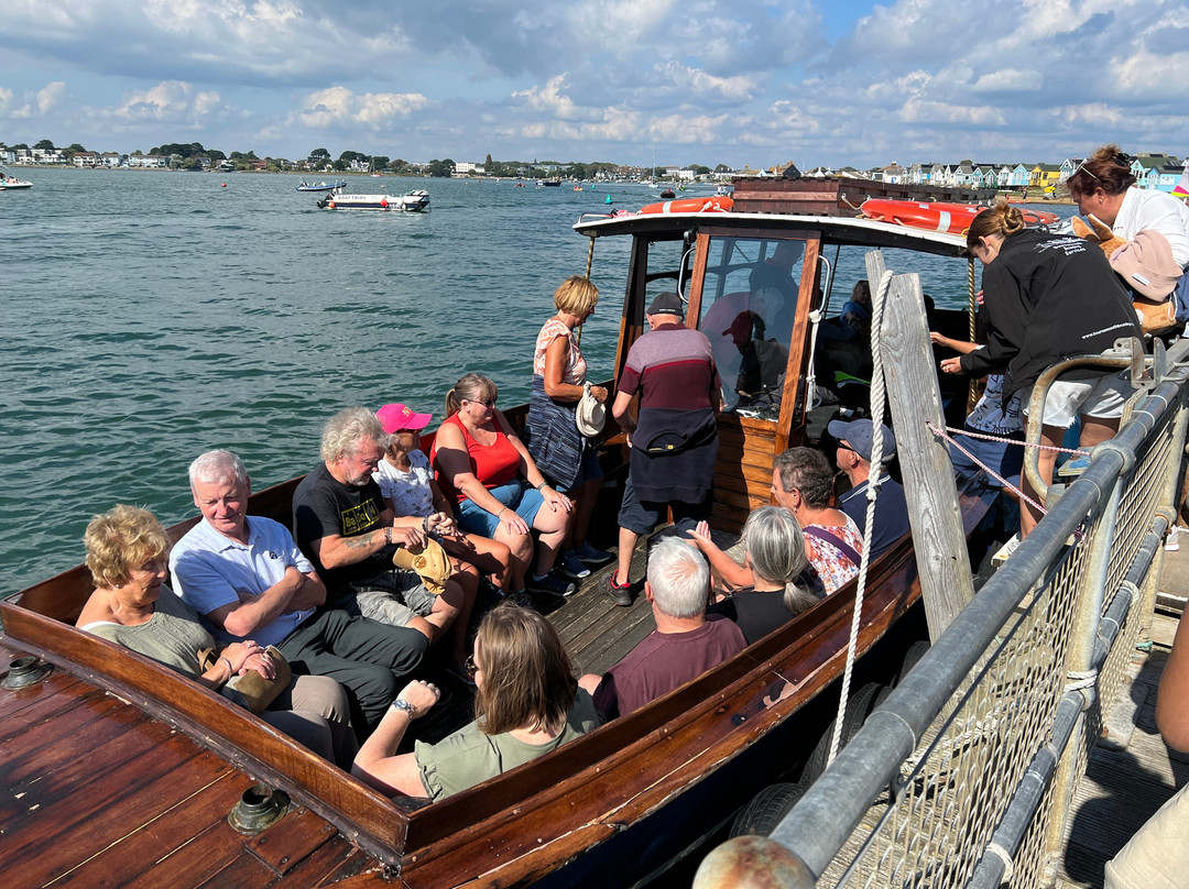 Mudeford Ferry景点图片