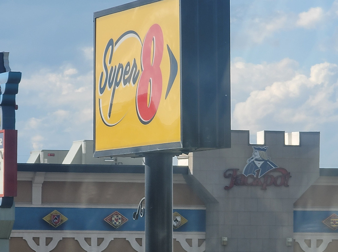 Super 8 by Wyndham Belgrade/Bozeman Airport主图