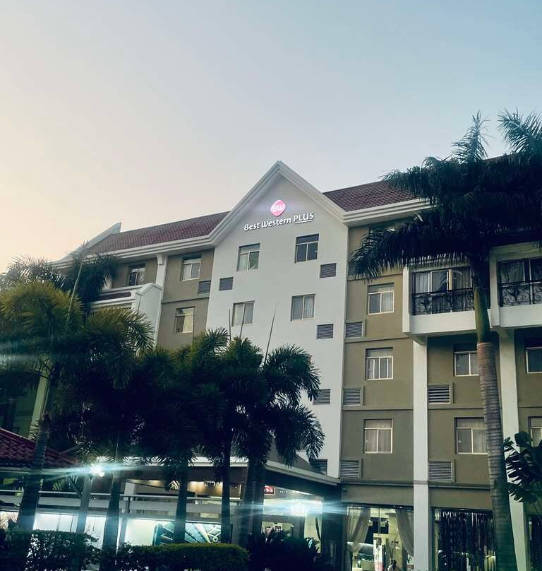 Best Western Plus Paramount Hotel主图