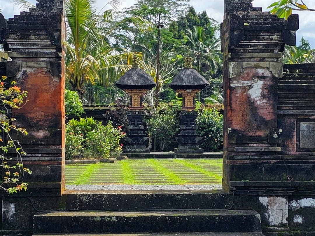 Pegulingan Temple景点图片