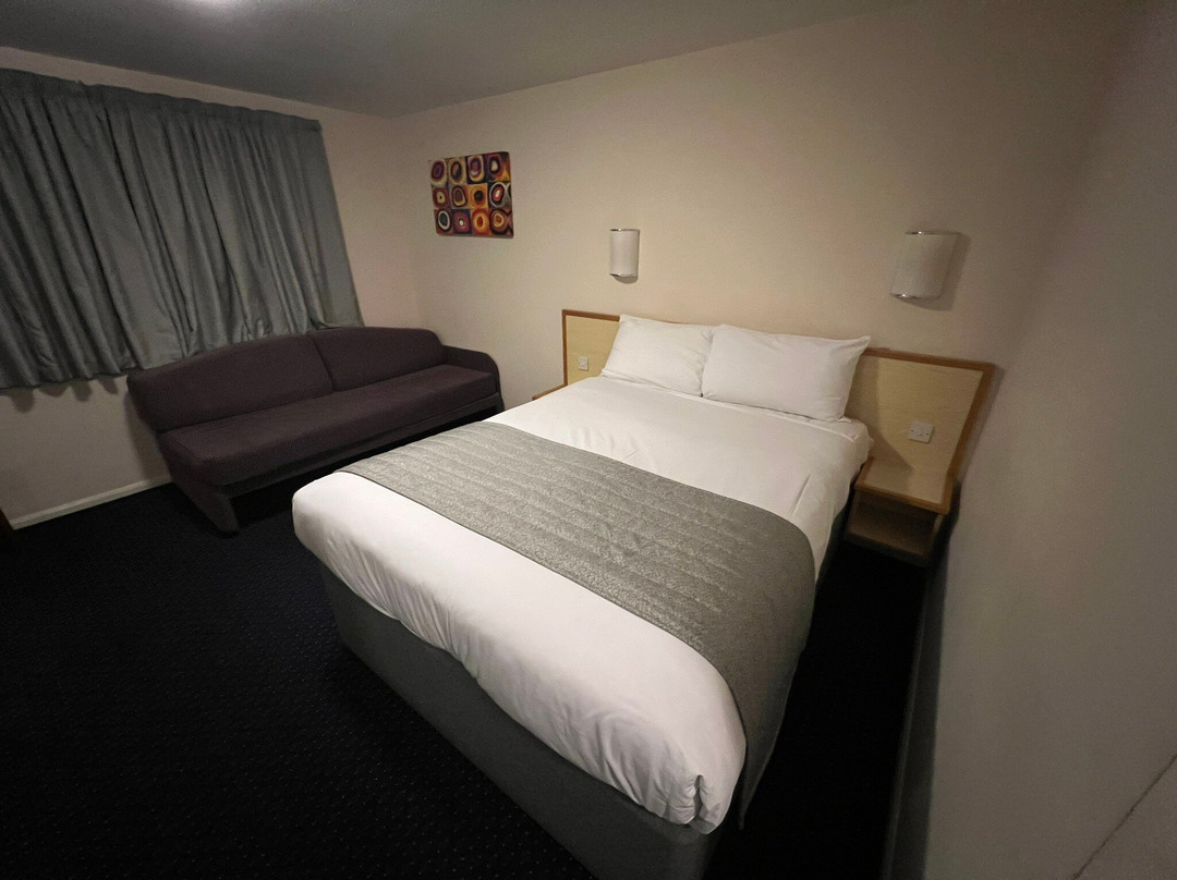 Days Inn by Wyndham Sutton Scotney South主图