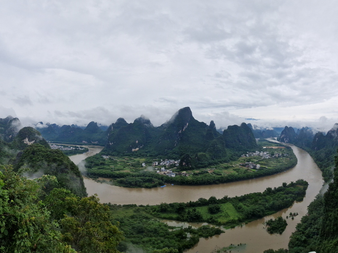 Jerry's Guide & Driver Service景点图片
