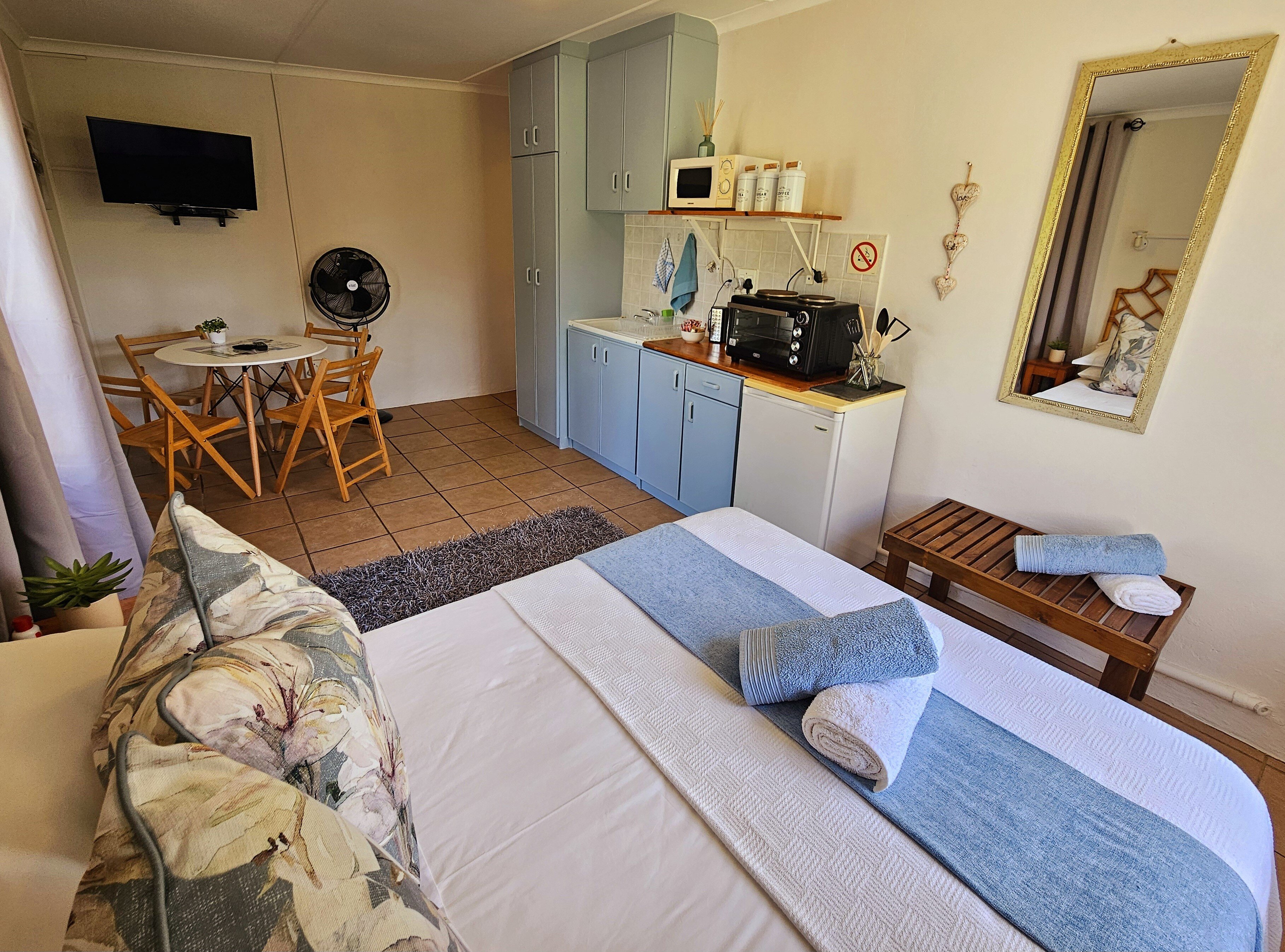 Rawsonville House-客卧