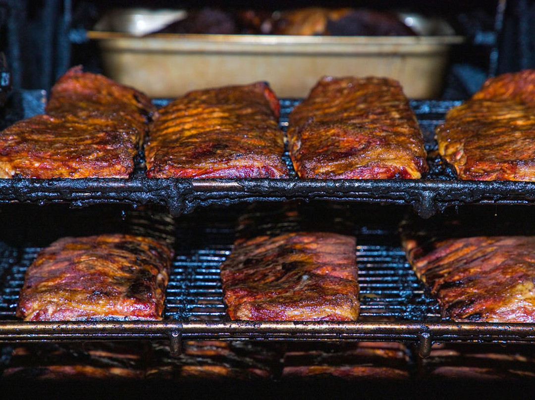 Holy Sm(oaks) Craft BBQ