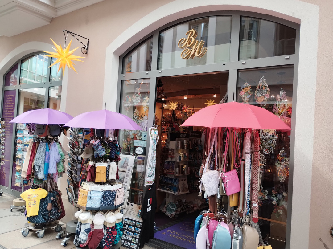 Weihnachtsland Am Kulturpalast-德累斯顿必去景点