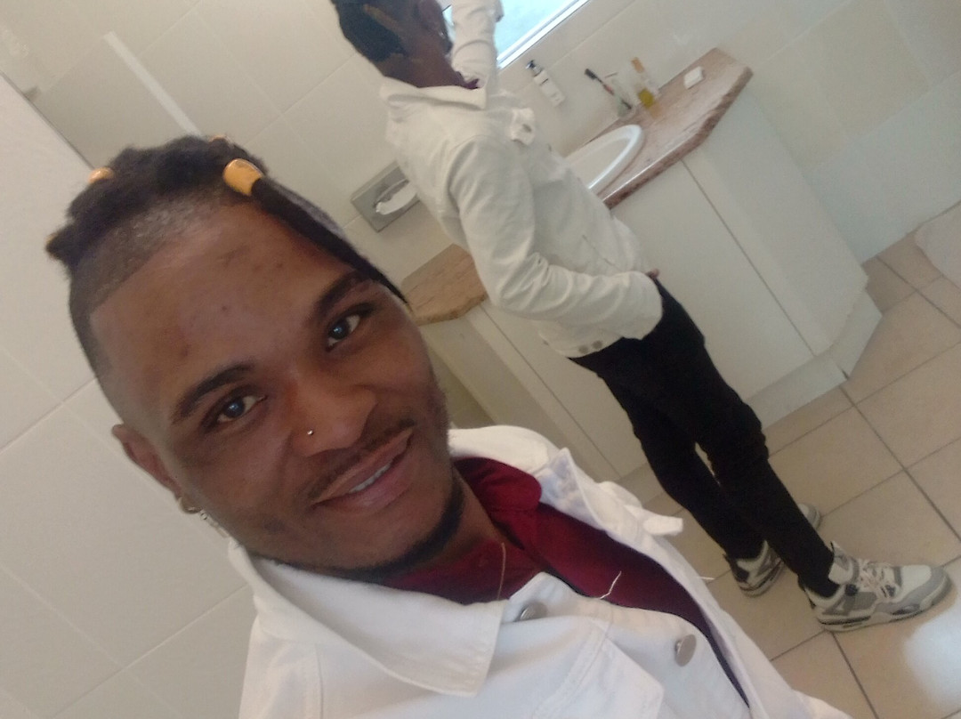 哈约什酒店主图