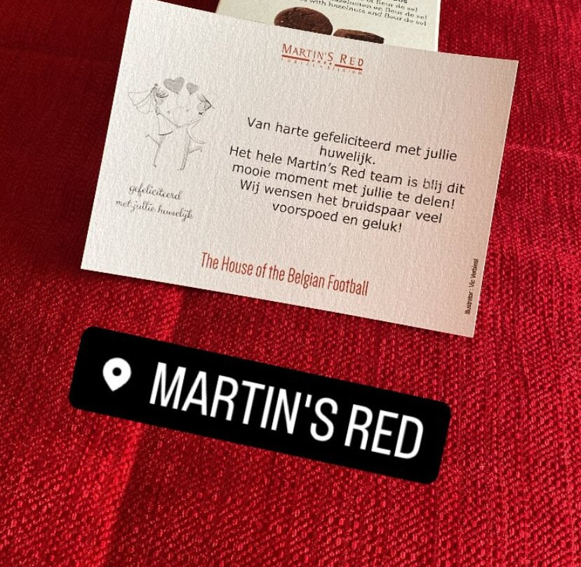 Martin's Red主图