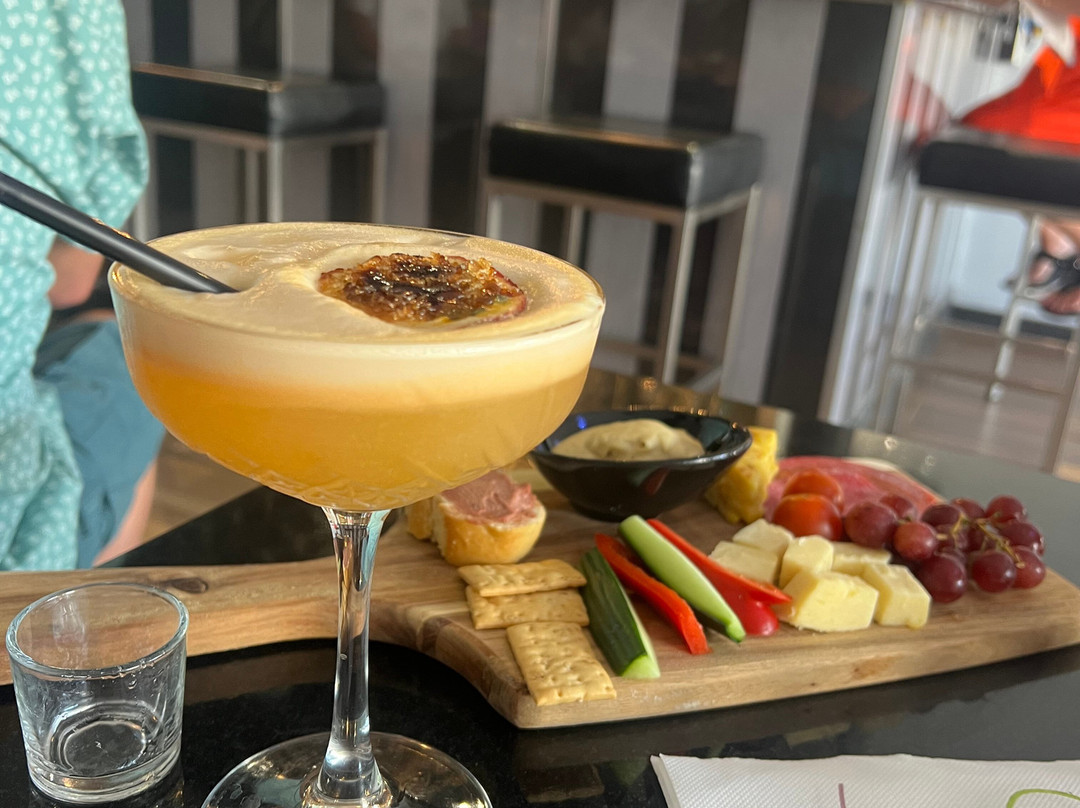 Gin & Fizz景点图片