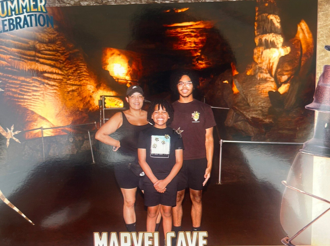 Marvel Cave-布兰森必去景点