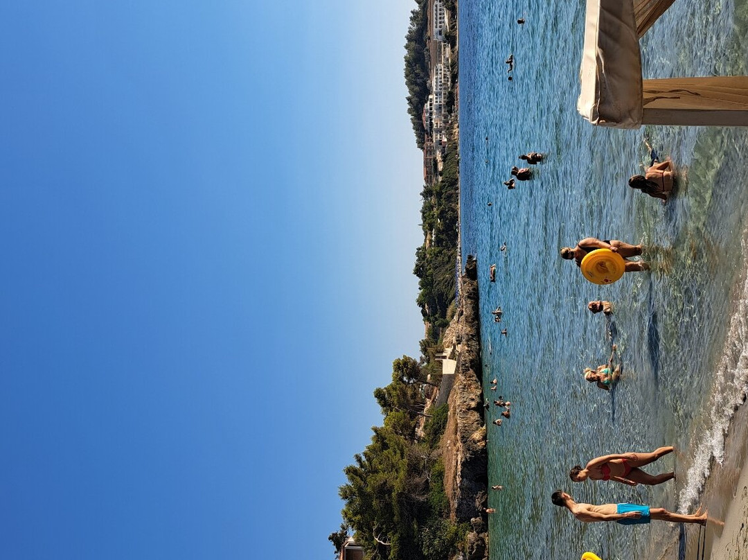 Gradakia Beach-Lassi必去景点