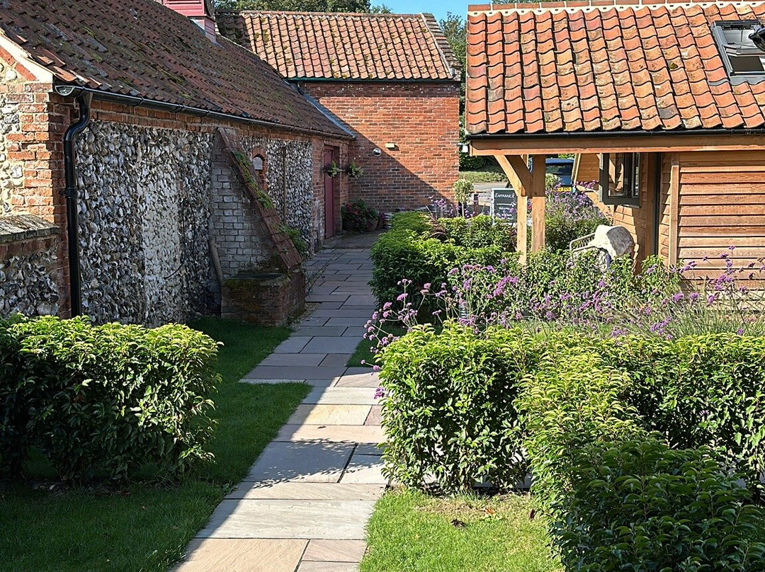 The Three Horseshoes主图