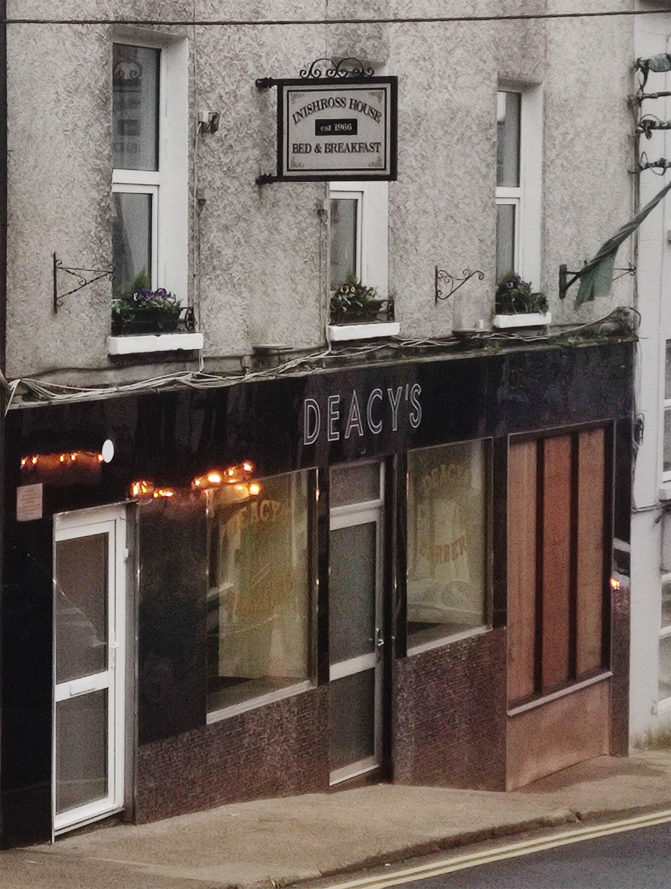 Inishross House-浴室