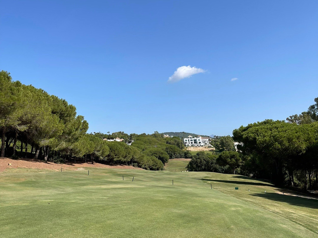 Almenara Golf Club景点图片