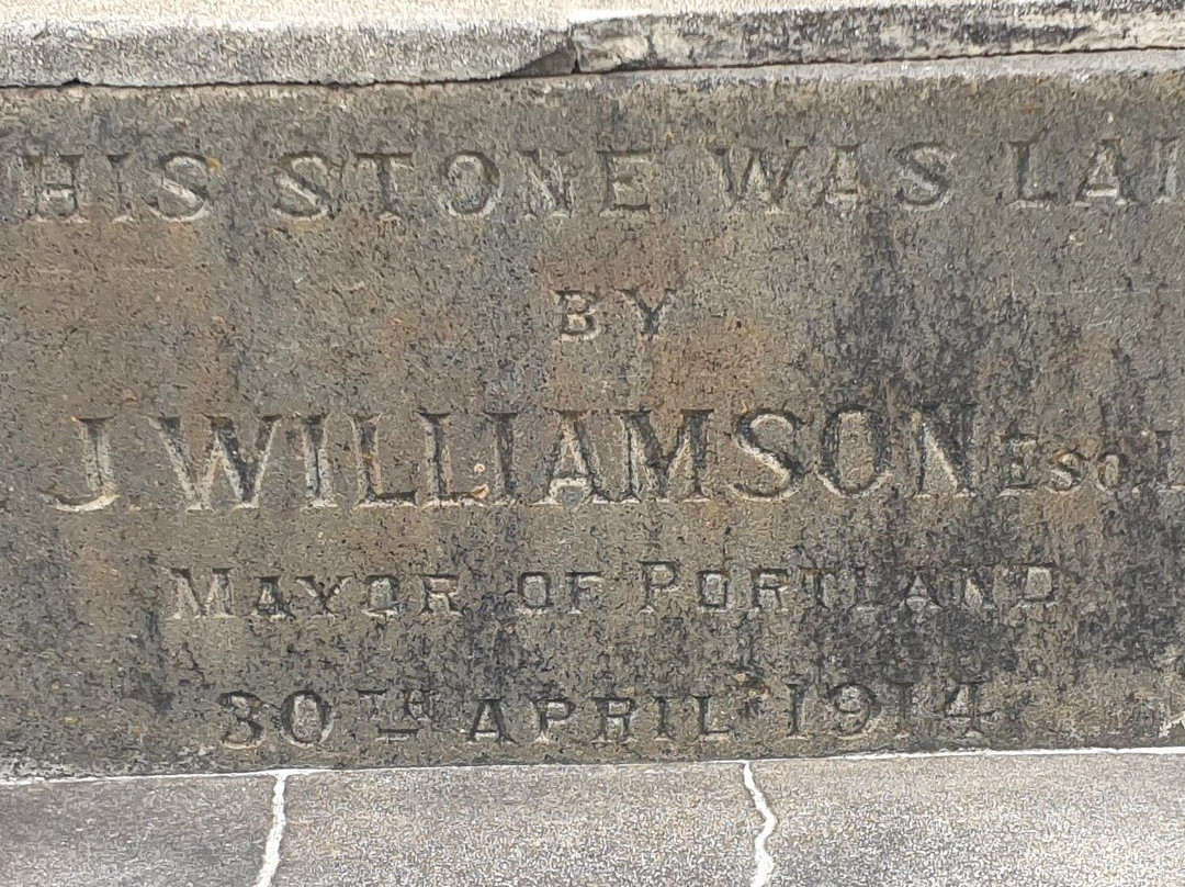 Henty Memorial-波特兰必去景点